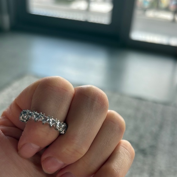 Silver Women's Ring with heart shaped gemstones Eternity design - Picture 9 of 15